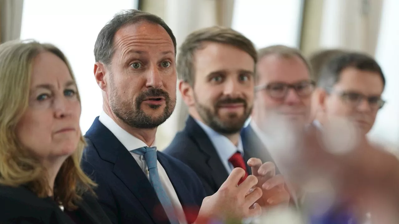 Prinz Haakon: In Hamburg passieren gleich zwei Fauxpas