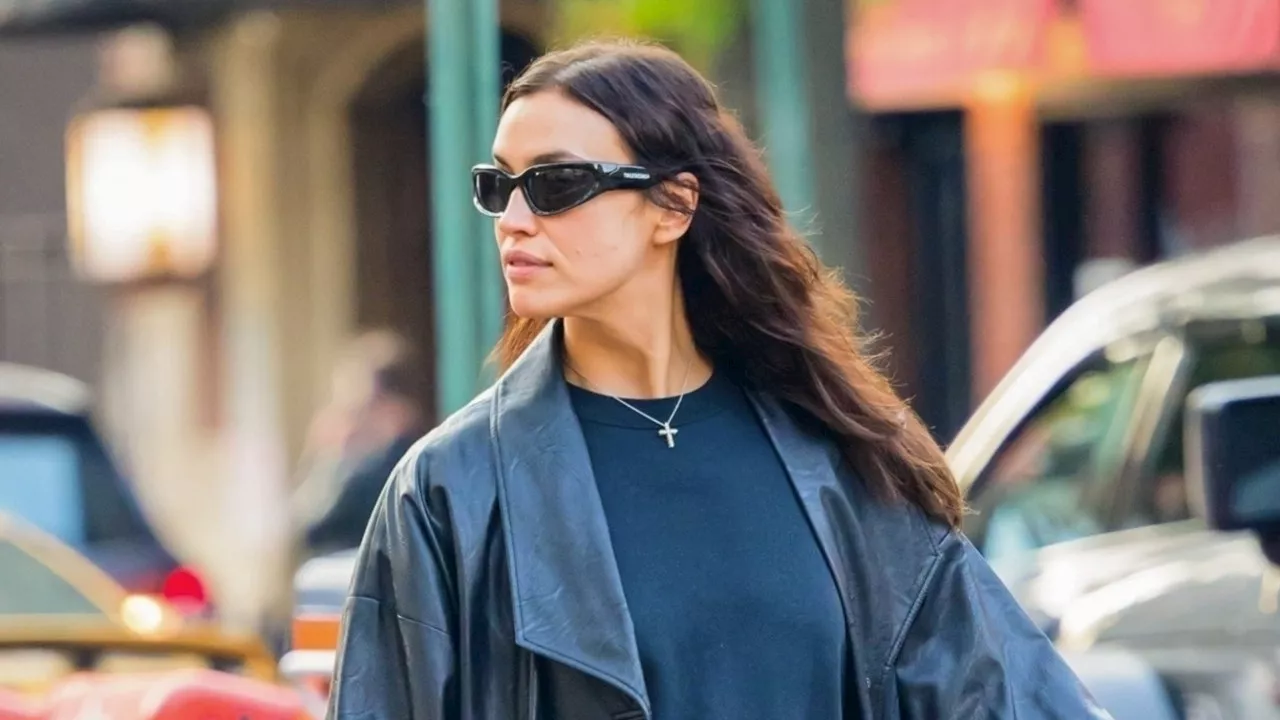 Irina Shayk Just Revived the One Outfit Formula We Couldn't Escape in 2018