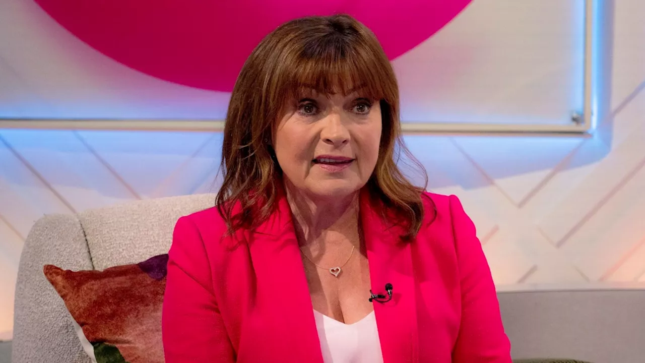 Lorraine Kelly apologises after on-air blunder: 'It won't happen again'