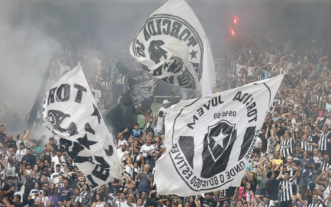 Torcedores do Botafogo esgotam ingressos para confronto com o Grêmio