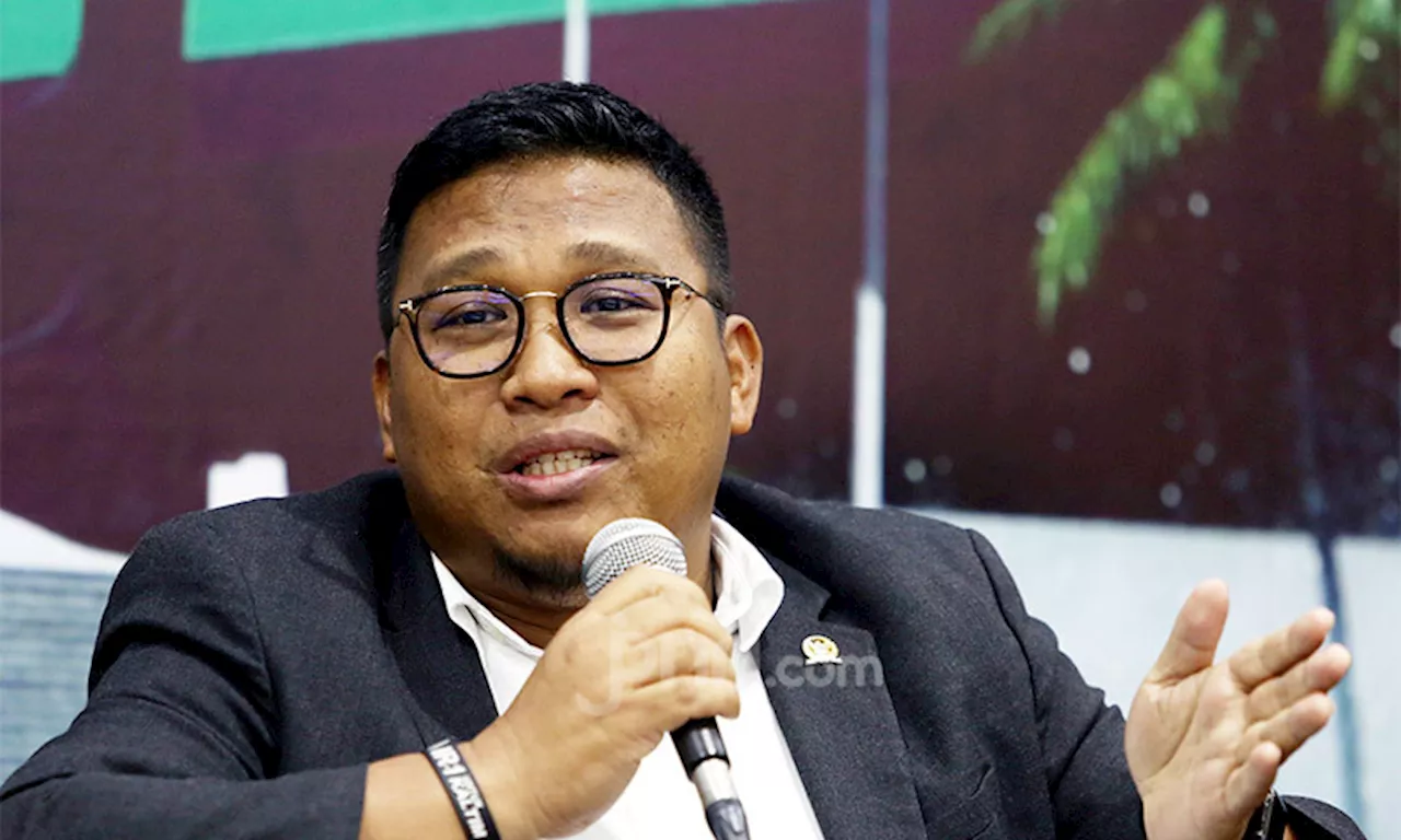 Deddy Sitorus Anggap Garing Pernyataan Jokowi soal Persatuan, Irwan Fecho: Aneh