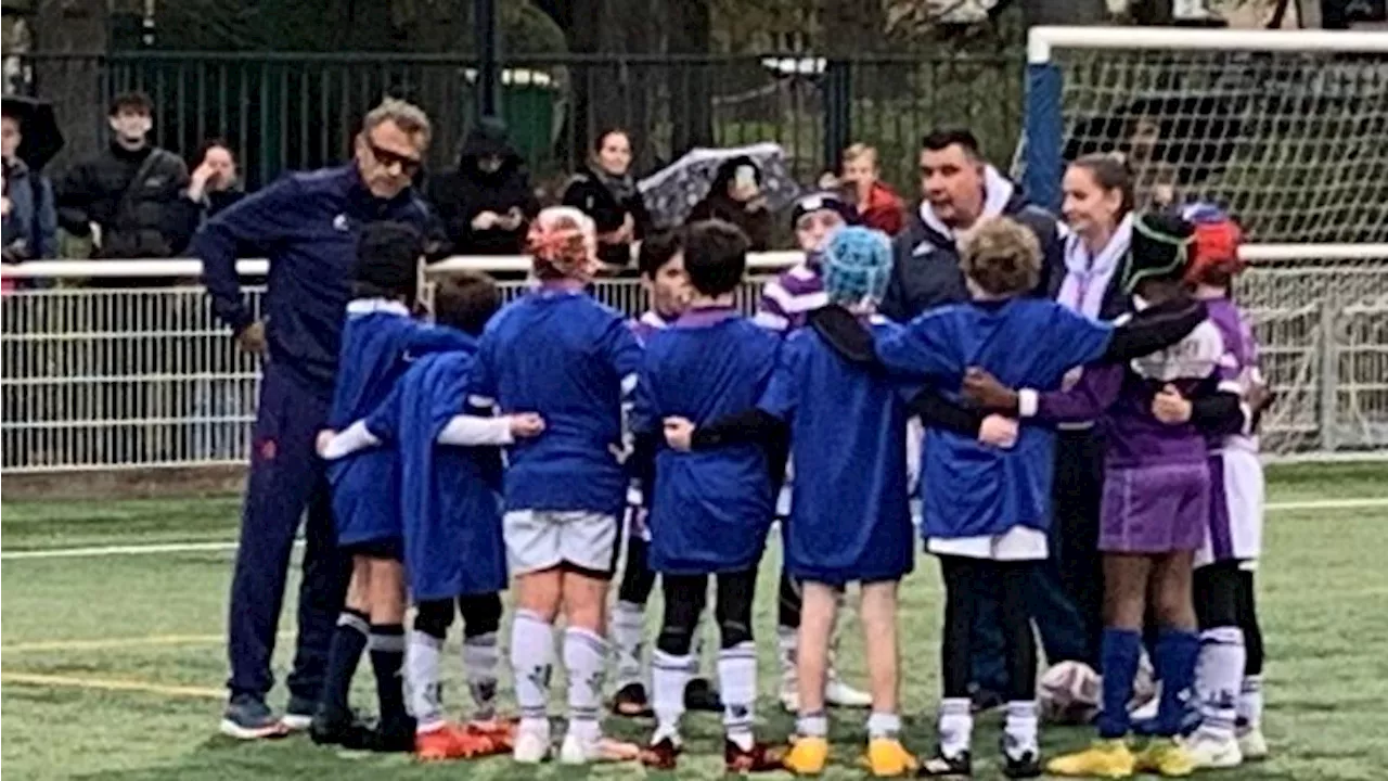 XV de France : avant sa conférence de presse, Fabien Galthié a dirigé un entraînement avec des jeunes joueurs