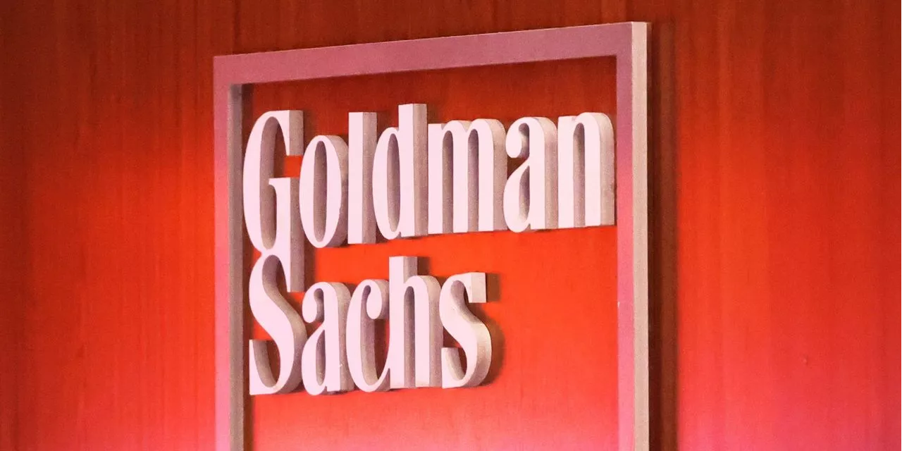 Goldman Sachs advises employees on plan to divest GM credit card