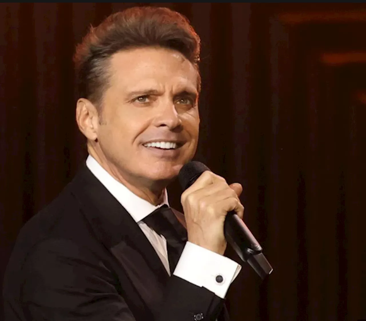 Luis Miguel donará 10 MDP a fundación Banorte para ayudar a Acapulco