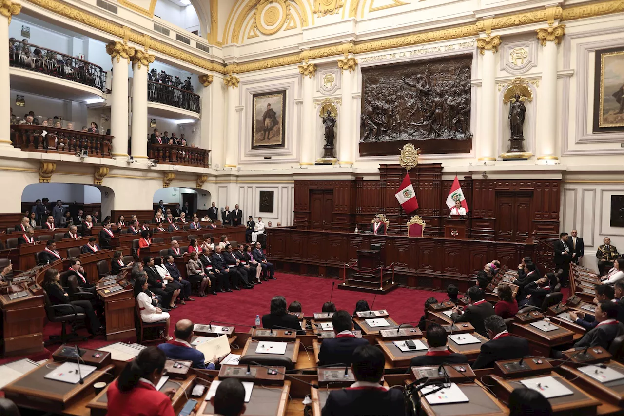 Justicia peruana detiene proceso en el Congreso para cesar miembros del máximo órgano judicial