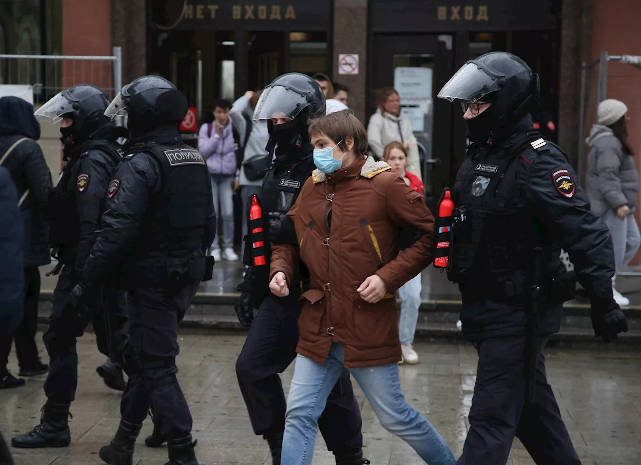 Wives of Russian Troops Hold Protest in Moscow Against Putin's War