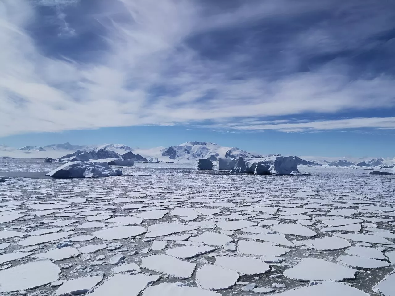 Melting ice, falling snow: Sea ice declines enhance snowfall over West Antarctica