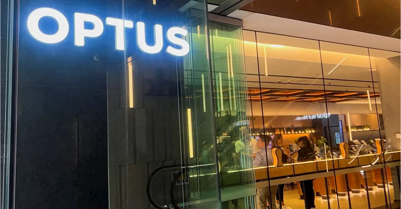 Chaos as Optus outage disconnects half of Australia