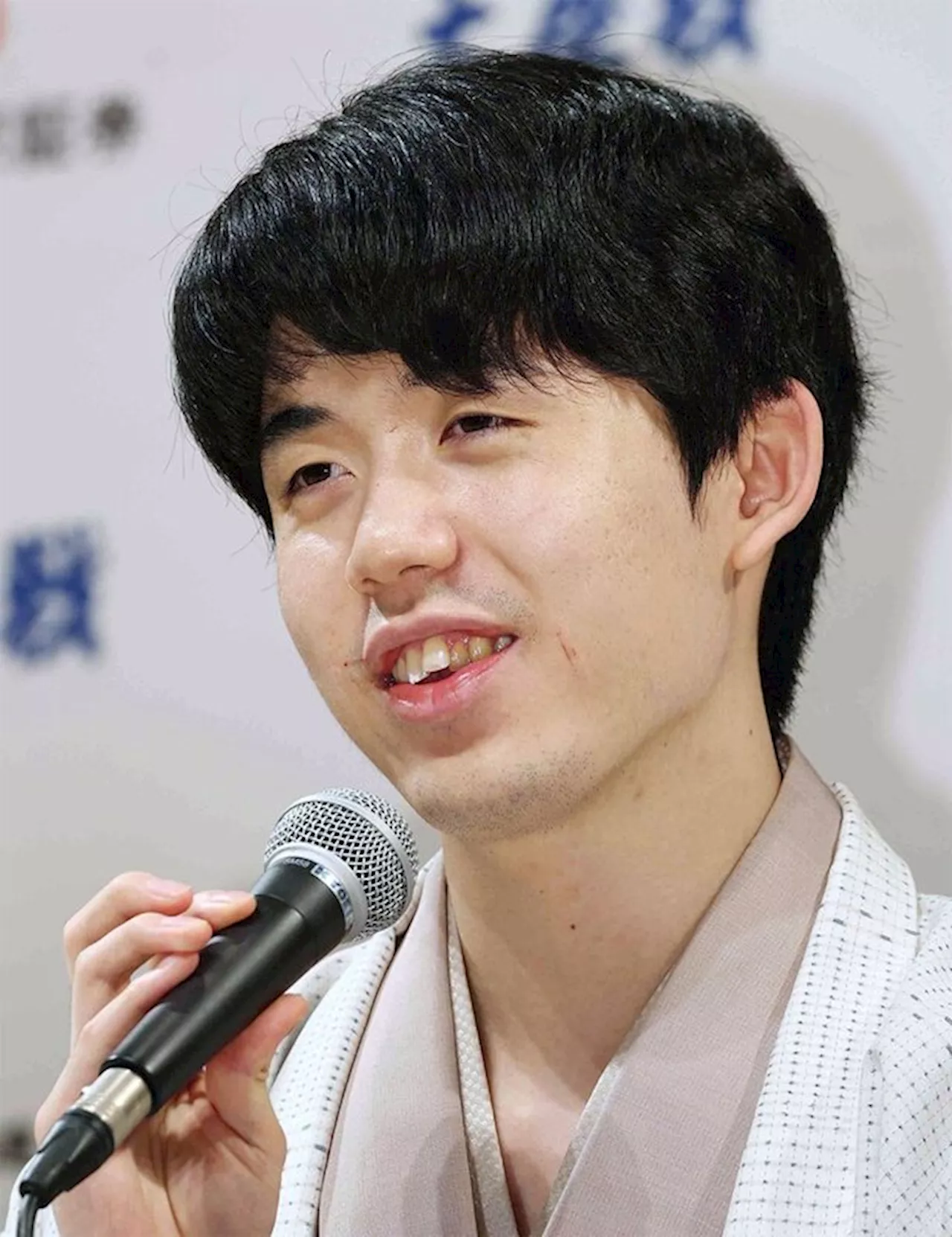 ｢子供を藤井聡太八冠のように育てるヒント発見｣カギは紙の新聞･辞書､深夜特急､新幹線､母親の受け流し術（2023年11月8日）｜BIGLOBEニュース