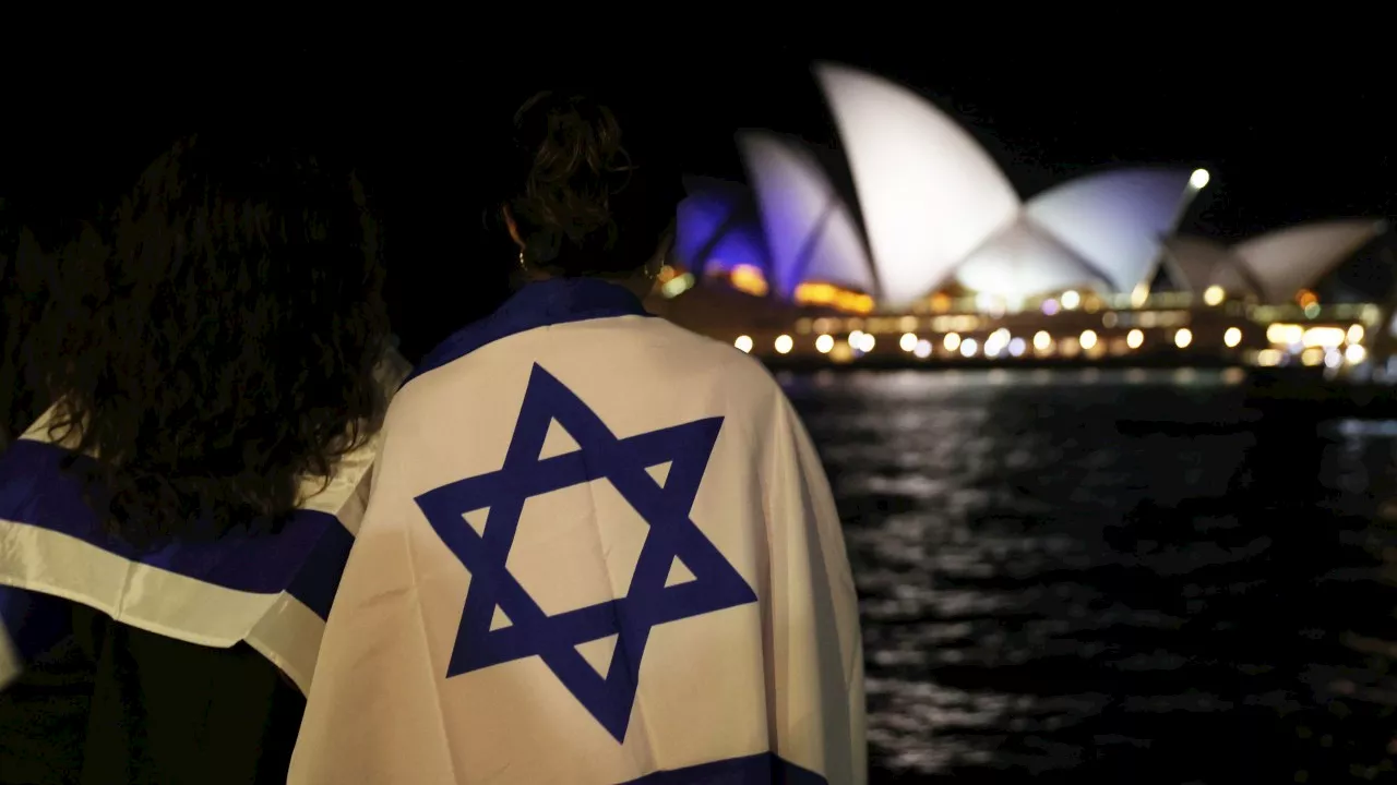 Police investigate after Jewish man brutally attacked by Palestine supporters in Sydney