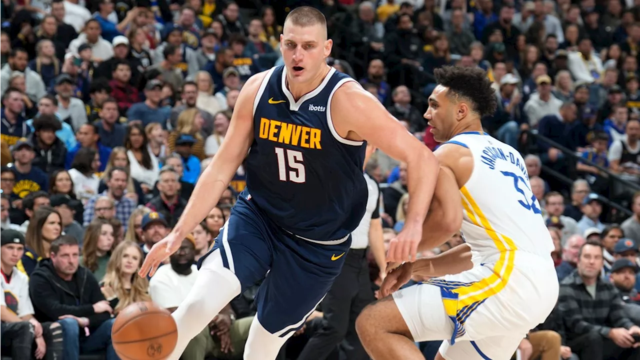 Exhausted Jokic scores 35 points, Nuggets hold off Curry, Warriors 108-105