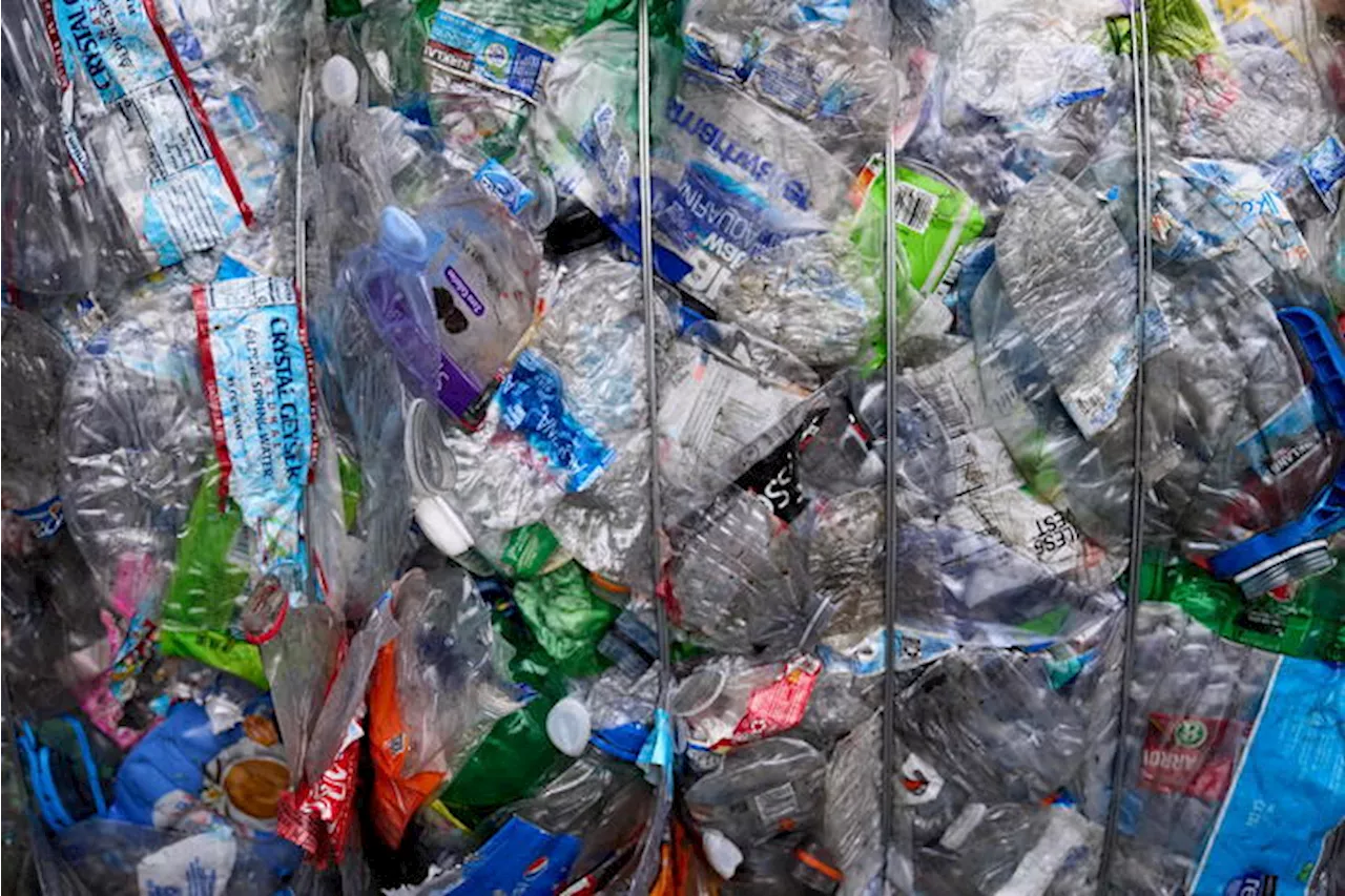 Plastica riciclata italiana, nel 2023 -30% di vendite