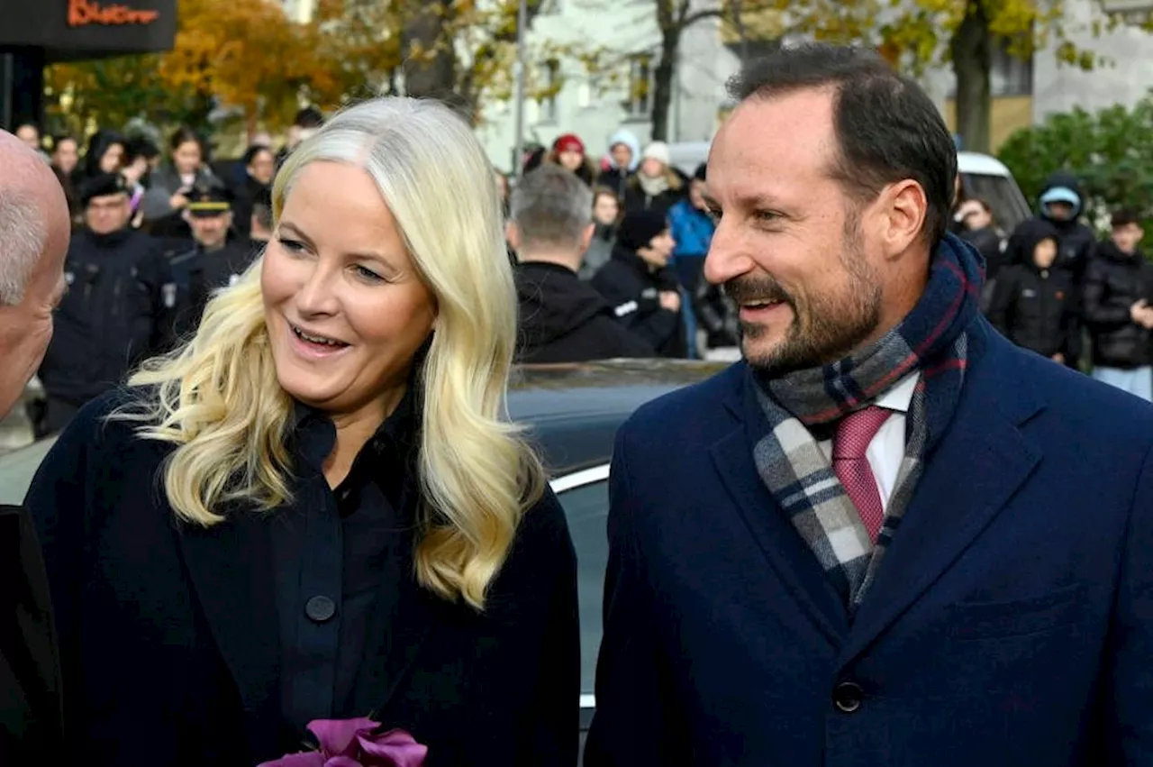 Haakon und Mette-Marit in Berlin: „Habt den Mut, aufzustehen“ – Prinzessin wird emotional