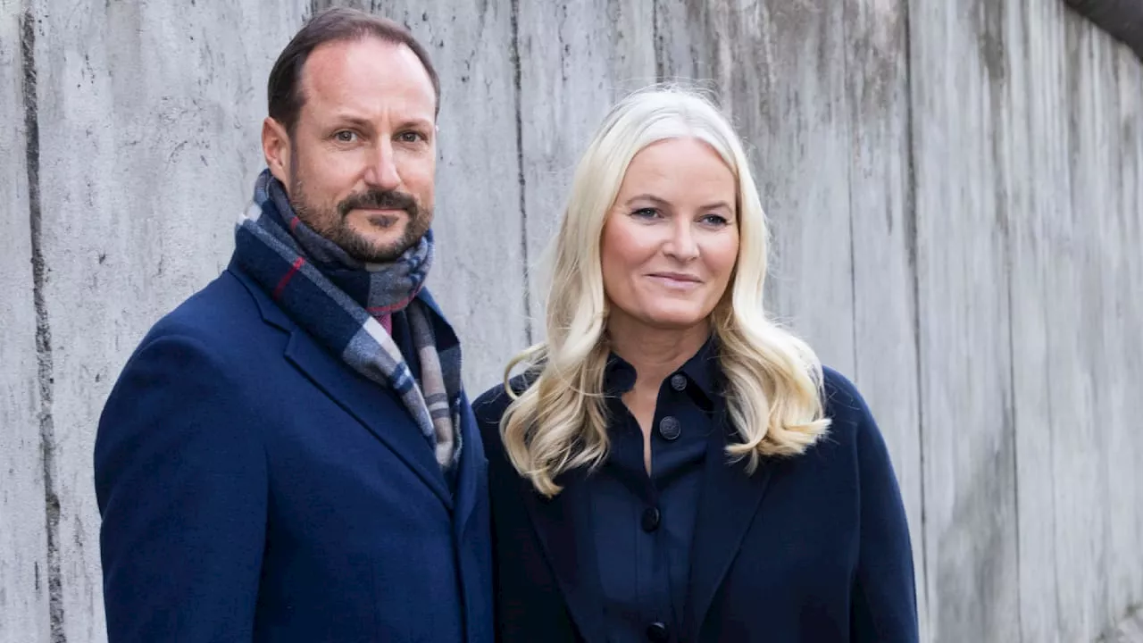 Haakon und Mette-Marit in Berlin: An der Mauer wurde die Prinzessin emotional