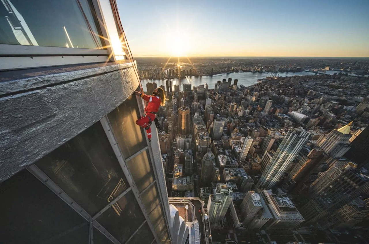 Jared Leto Climbs Empire State Building, Announces 30 Seconds to Mars Tour