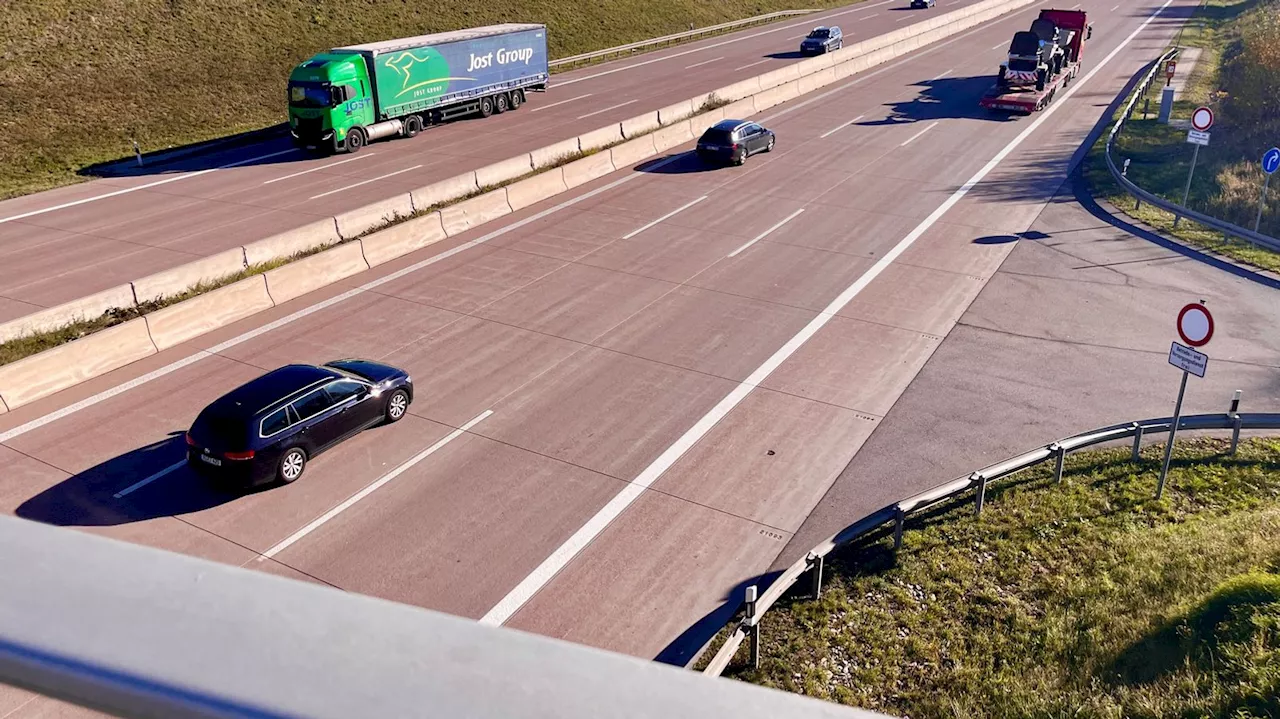 Darum erscheint die Fahrbahn der A8 in Schwaben rot