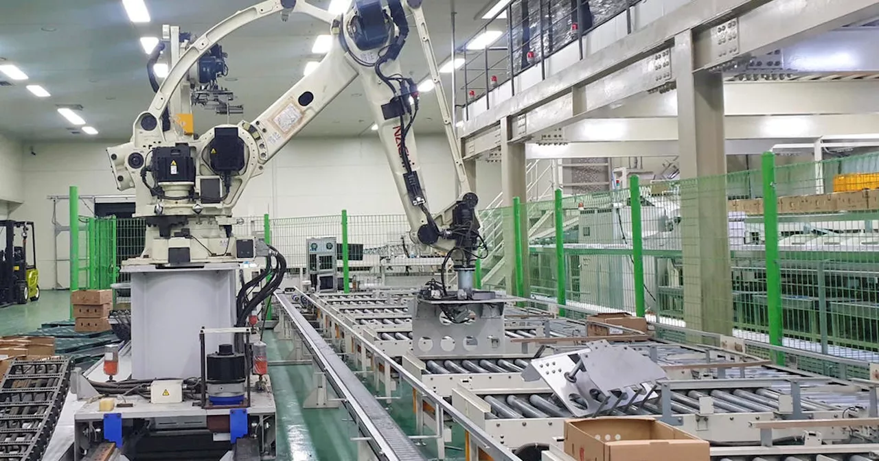 Industrial robot crushes worker to death as he checks whether it was working properly