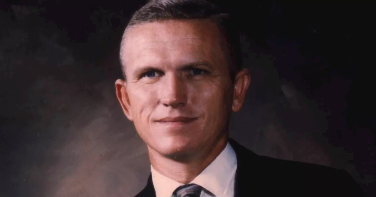 Astronaut Frank Borman, Commander of Apollo 8, Dies at 95