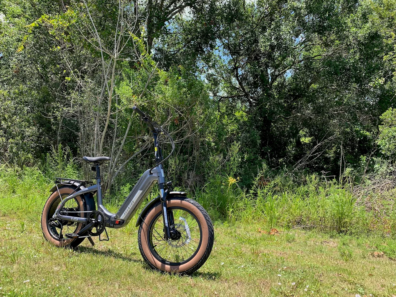 How Ebikes Can Make Using Your Bike For Transportation Practical, Even Pleasurable