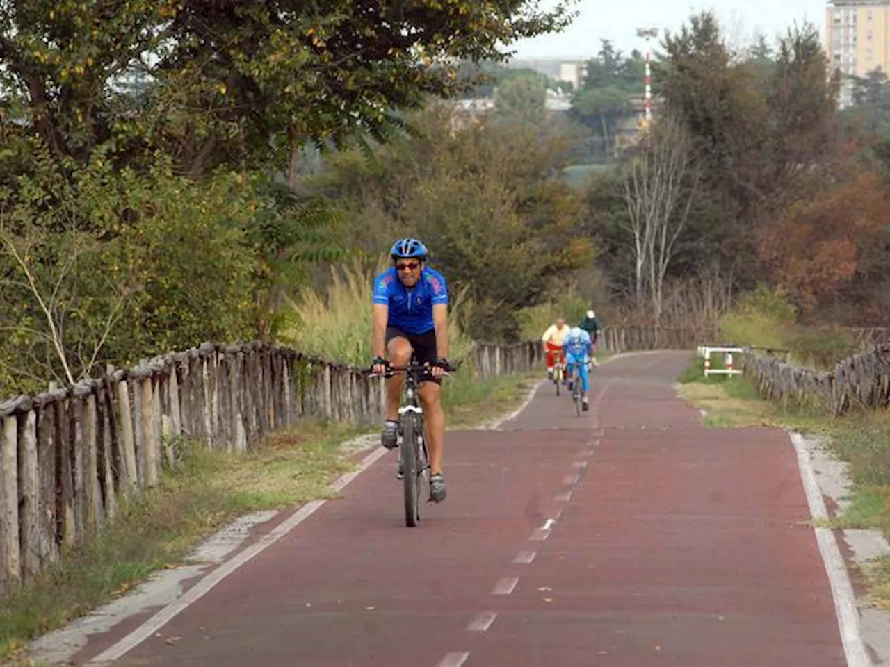 Roma, via libera ai cantieri per il Grande raccordo delle biciclette: 45 chilometri di strada ecologica