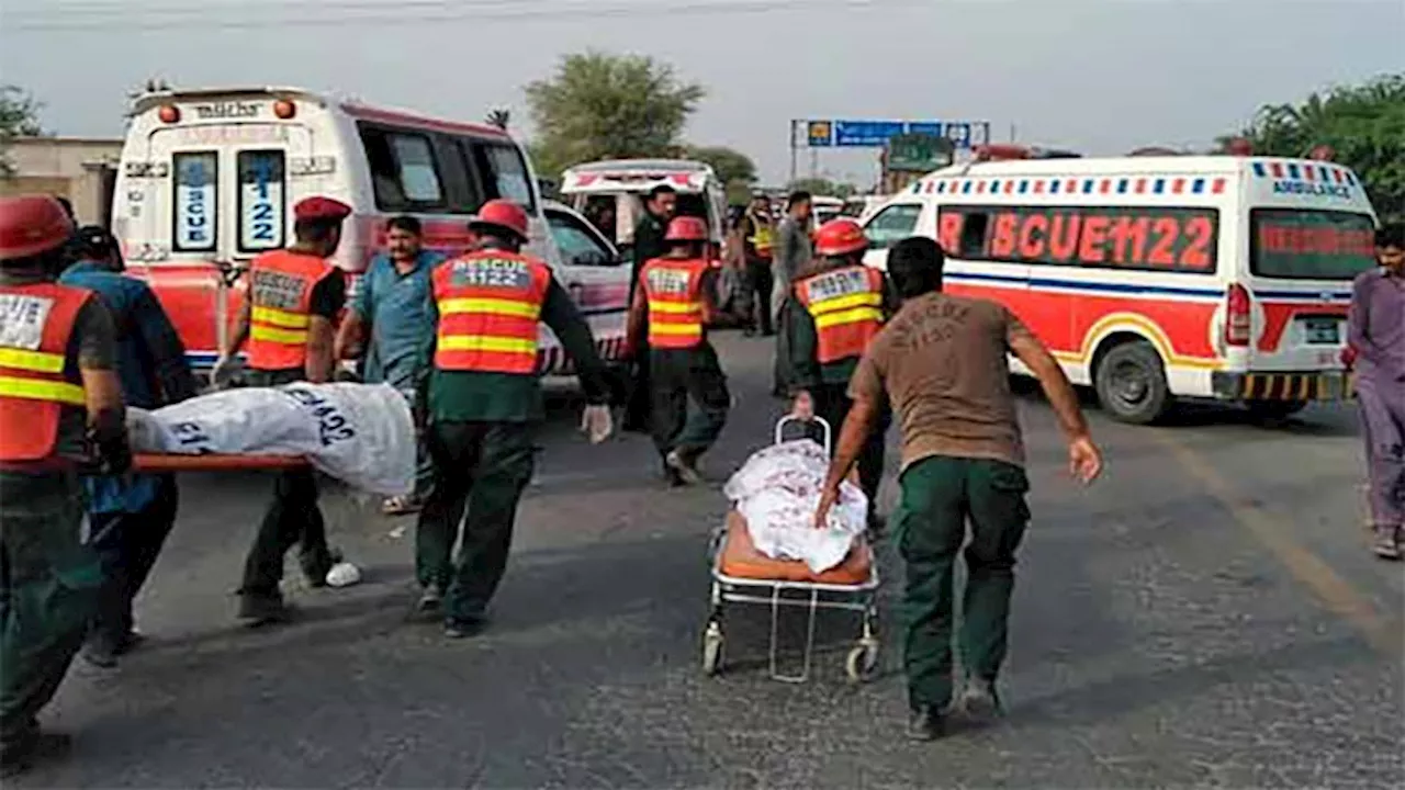 Seven killed in deadly truck-rickshaw collision near Lodhran