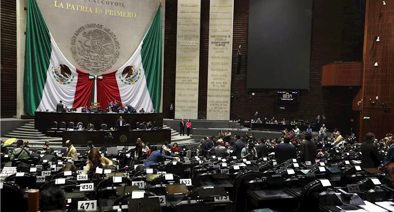 AMLO celebra aprobación del Paquete Económico 2024, el último de su administración