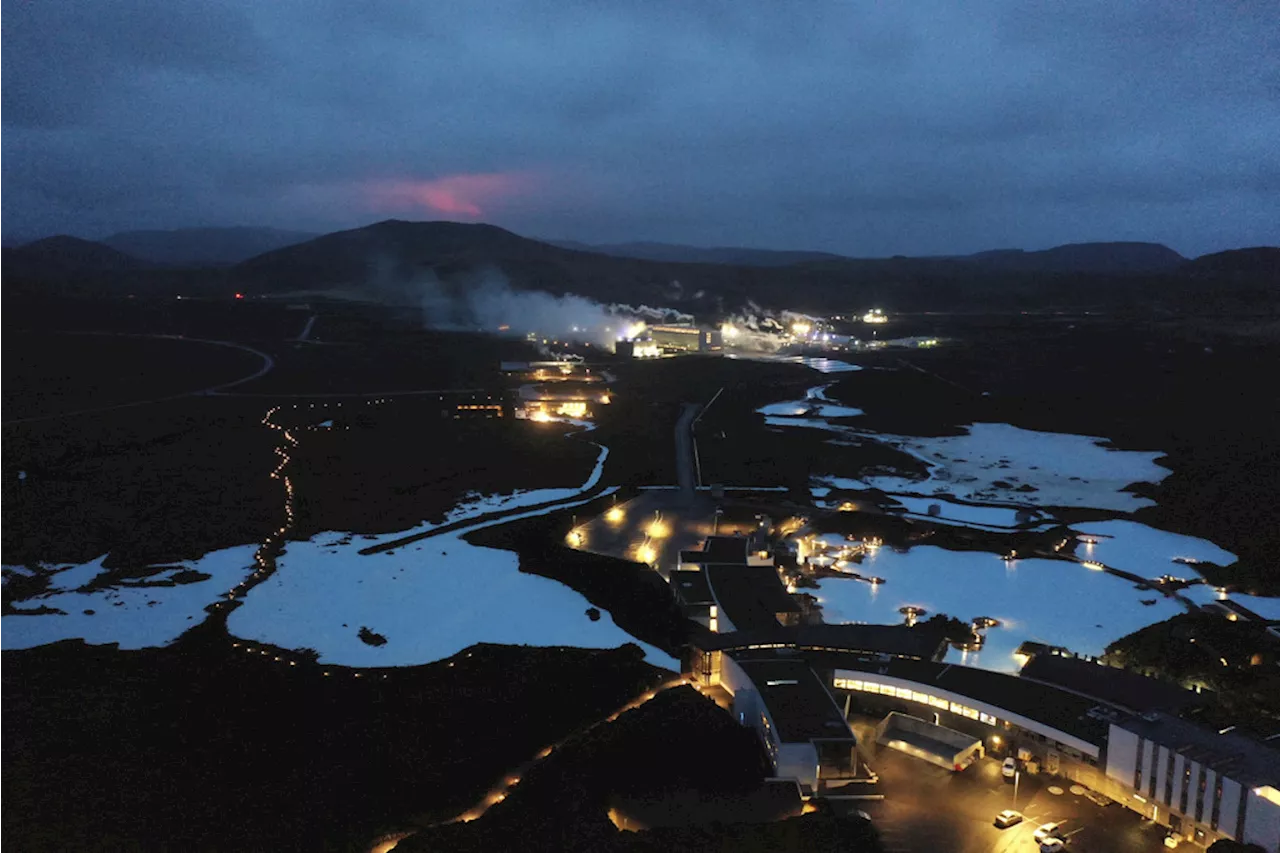 Iceland’s iconic Blue Lagoon closes over eruption fears