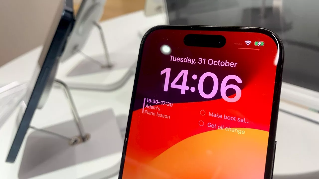 How to enable ‘Low Power Mode’ on your smartphone to conserve battery