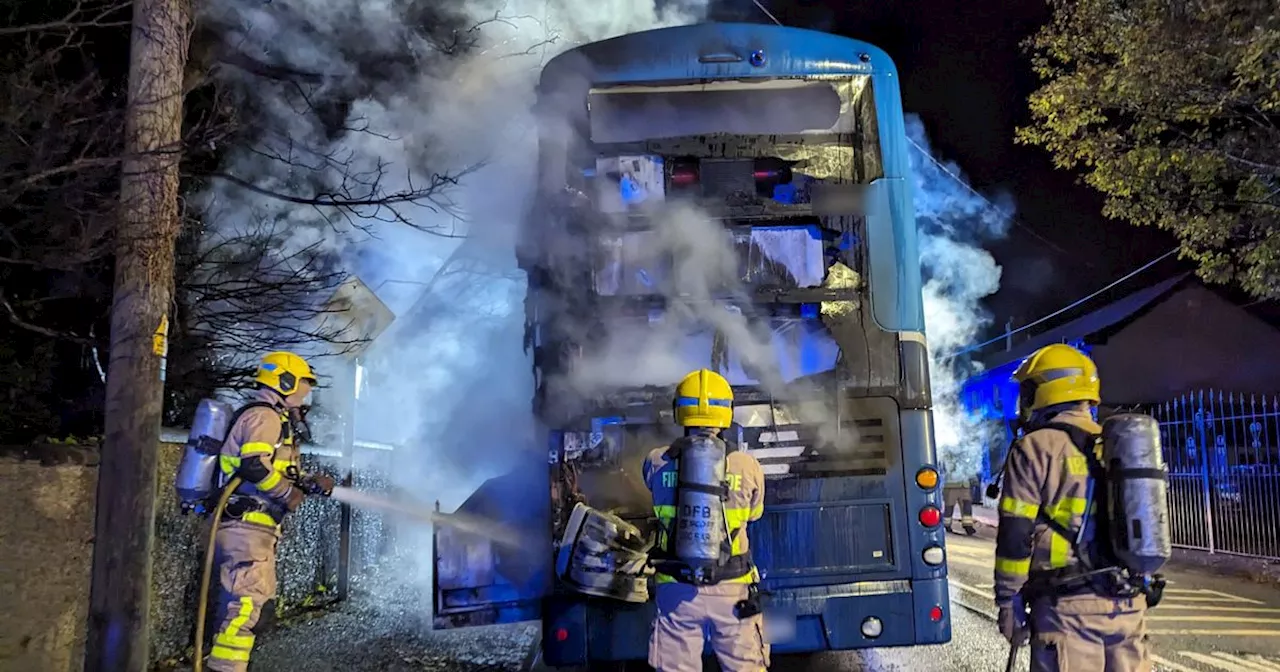 Quick-thinking Bus Driver Saves Passengers from Engine Fire