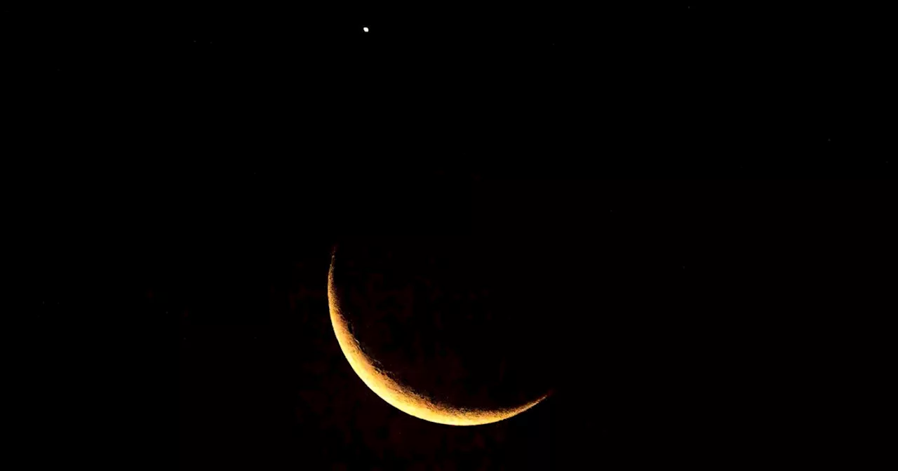 Stunning Celestial Display: Moon and Venus Align