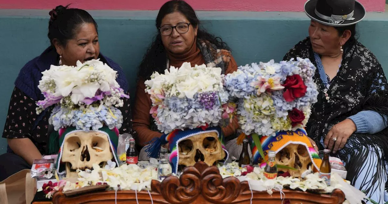 Bolivians Celebrate Ñatita Tradition by Honoring Deceased Relatives