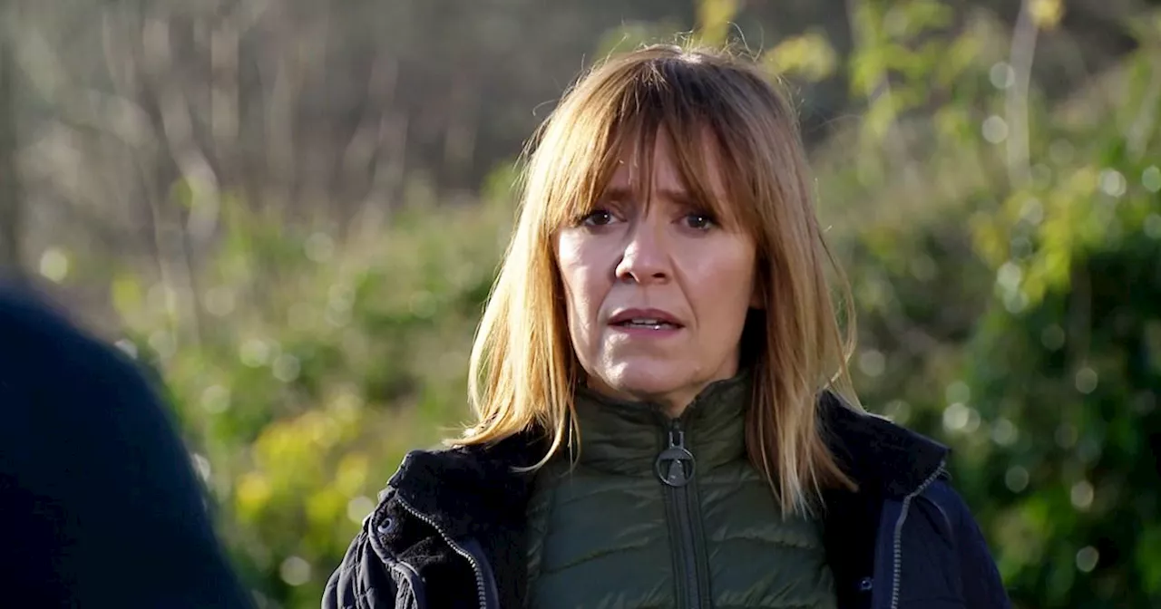 Emmerdale star Zoe Henry describes Rhona's 'hell' as old face returns