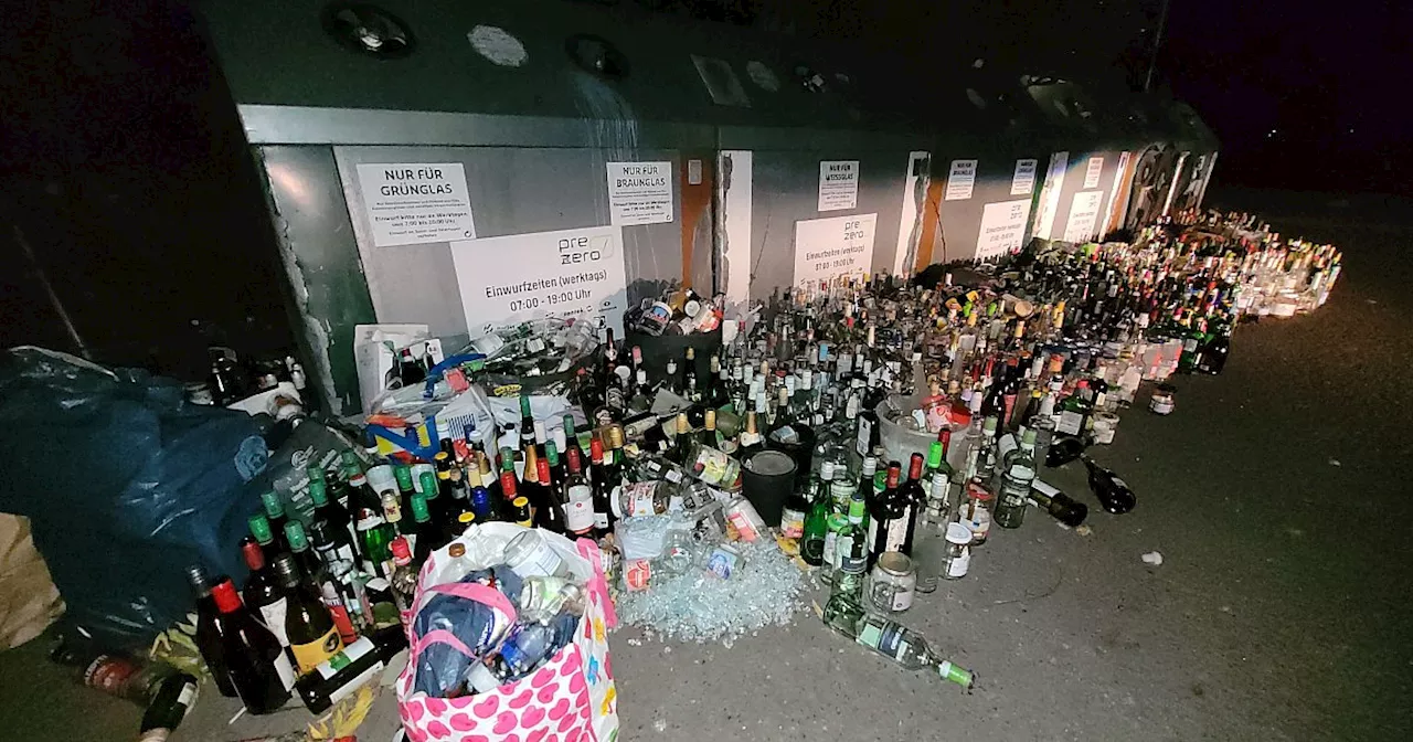 Ein Meer aus Altglas: Warum die Container im Bünder Land überlaufen