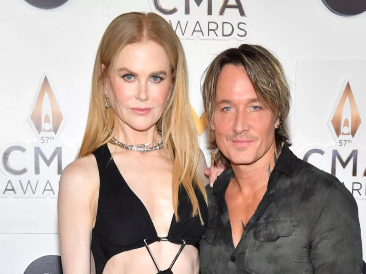 25 of Keith Urban & Nicole Kidman’s Steamiest Red Carpet PDA Moments