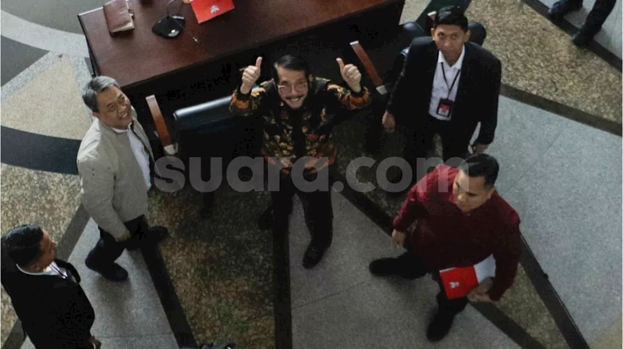 Reaksi Bacapres Usai Anwar Usman Dicopot; Ganjar dan Anies Hormati Putusan, Prabowo Lambaikan Tangan