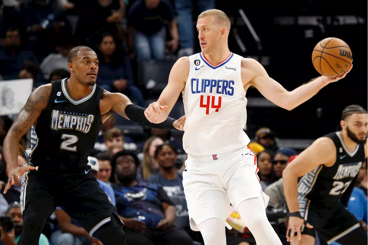 Los Angeles Clippers Center Out for Two Months with Knee Injury