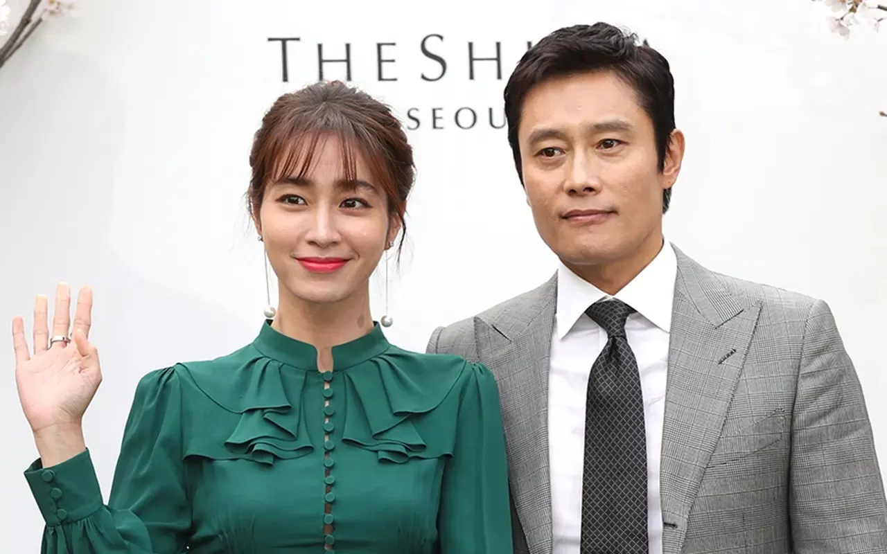 Lee Min Jung Antusias Bakal Punya Anak Perempuan dari Lee Byung Hun