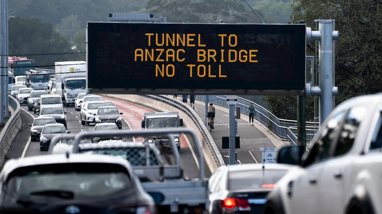 Former chair of WestConnex says motorists not to blame for traffic problems