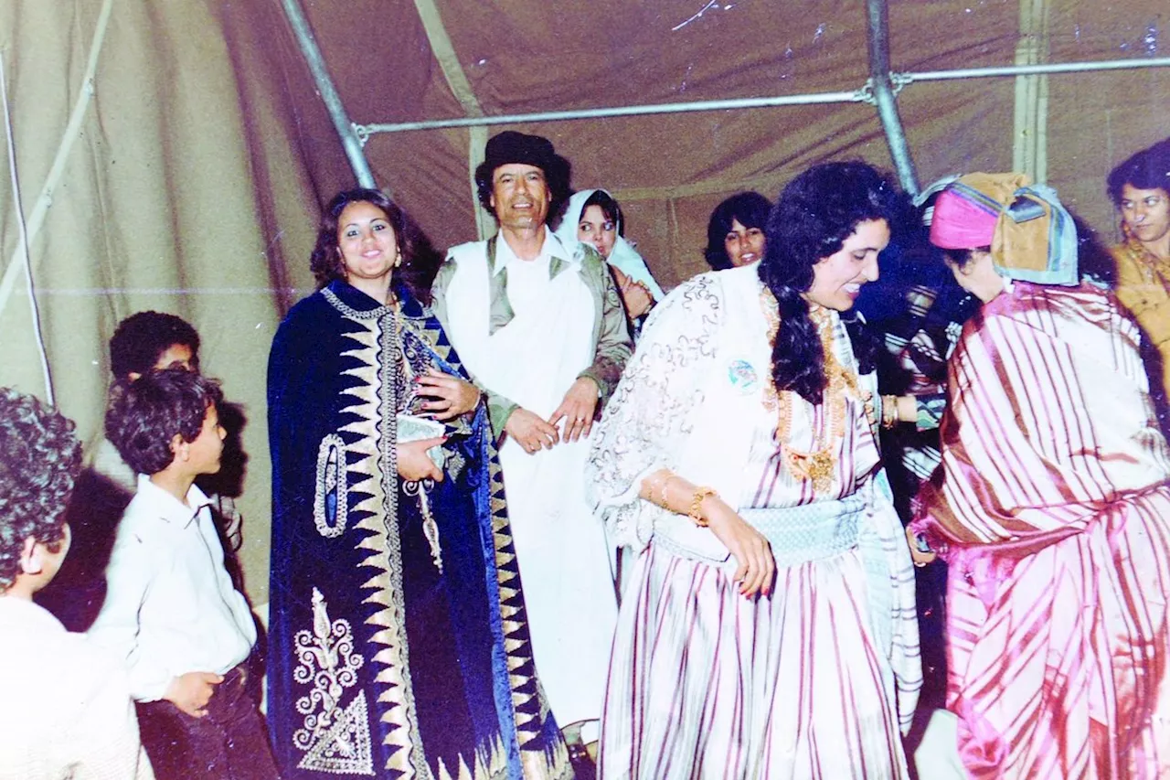 أنصار القذافي يطالبون بالكشف عن قبره