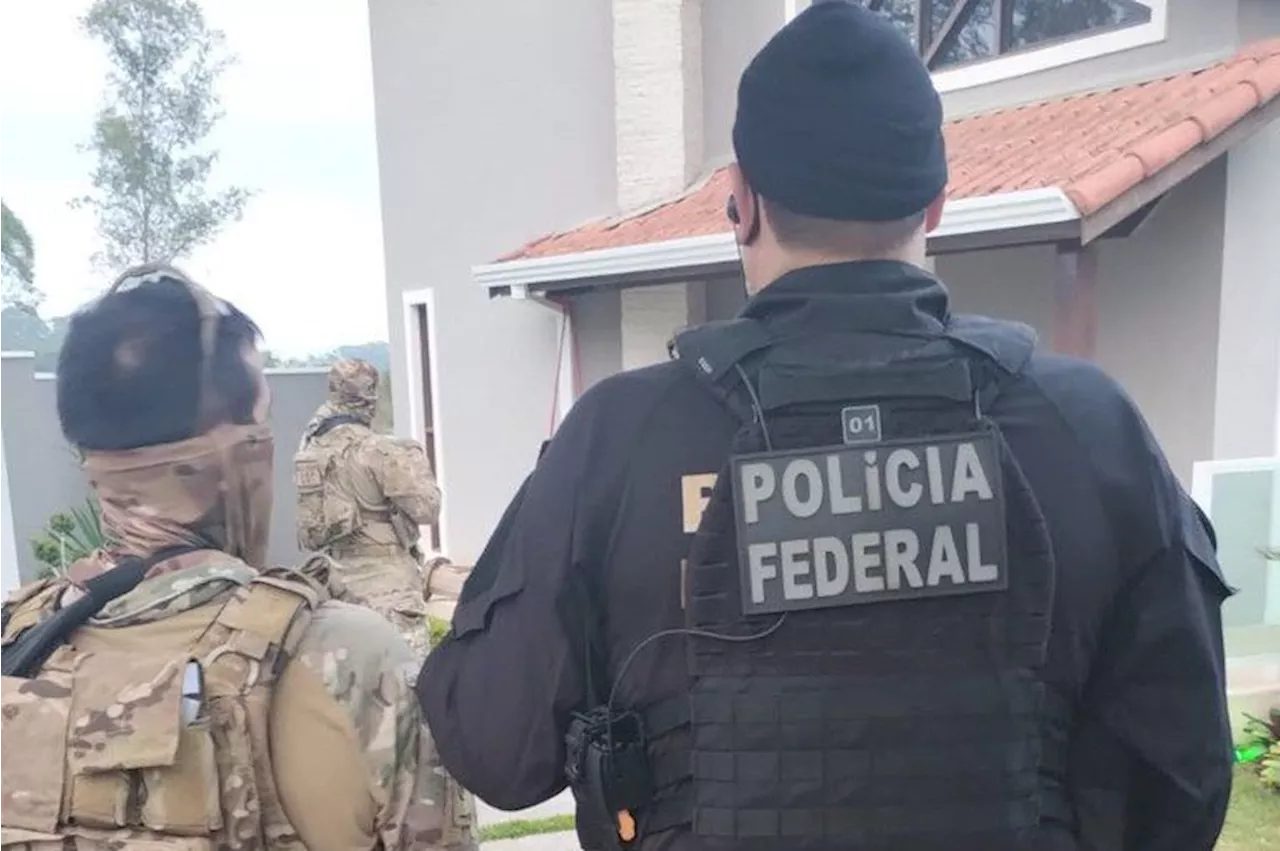 Polícia Federal realiza megaoperação contra suspeitos de plano de ataque a presidentes da Câmara e do Senado