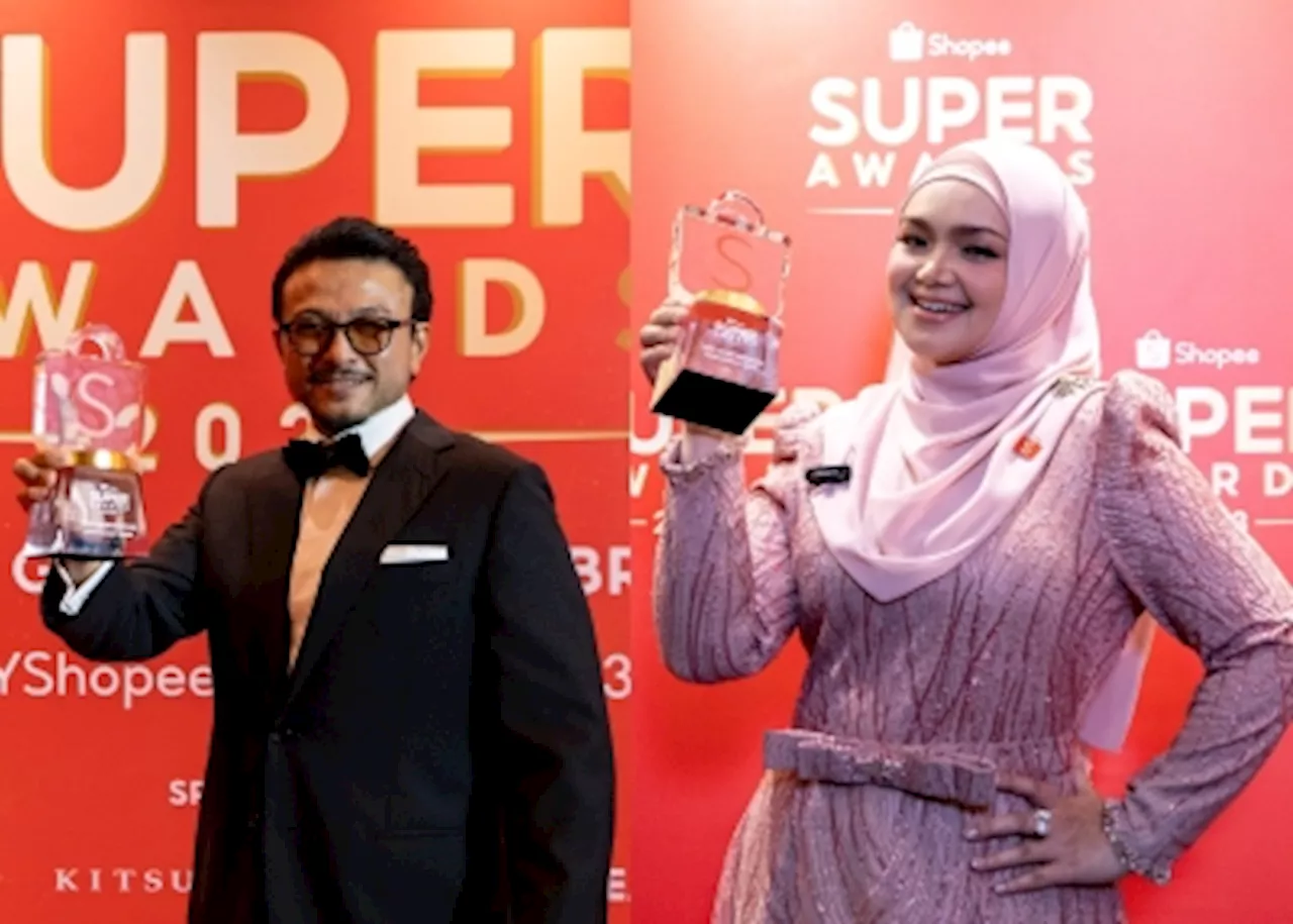 Malaysia's Top Singer Siti Nurhaliza Wins Shopee Super Celebrity Award