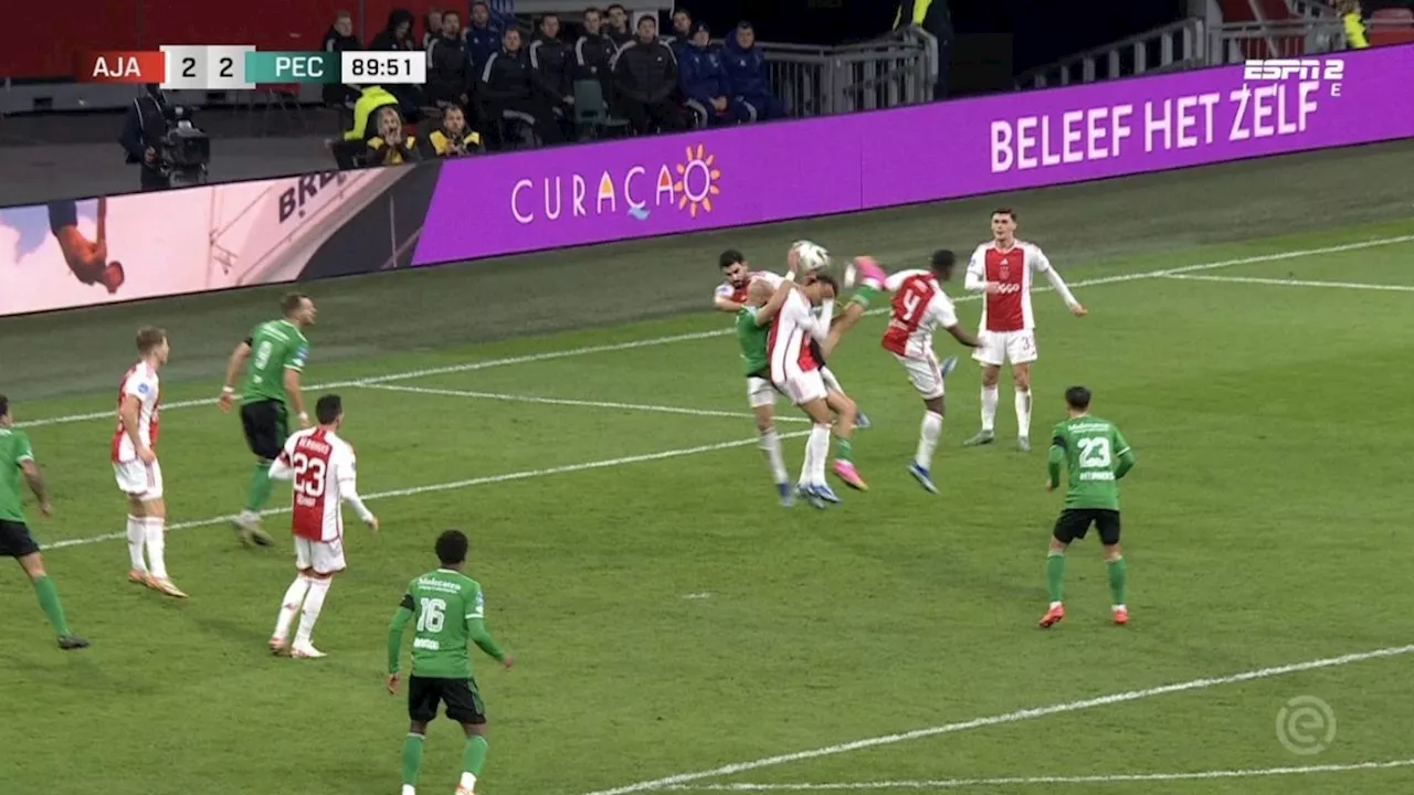 Ajax loopt twee punten mis tegen PEC na assist met luchtje van hands