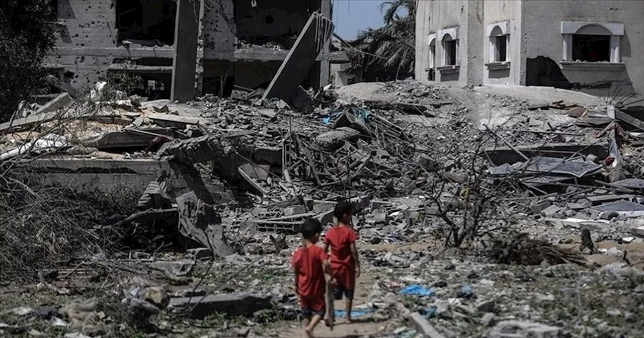 مقال في الغارديان: 'ماذا يعني محو شعب وثقافة وهوية في غزة؟'