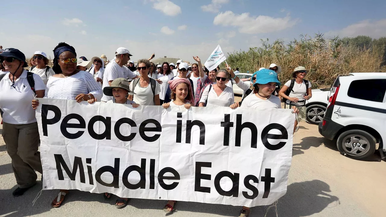 Israeli and Palestinian Women Unite for Peace