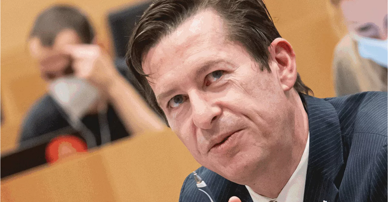 Waarom Steven Creyelman (Vlaams Belang) aanblijft als voorzitter Commissie Legeraankopen