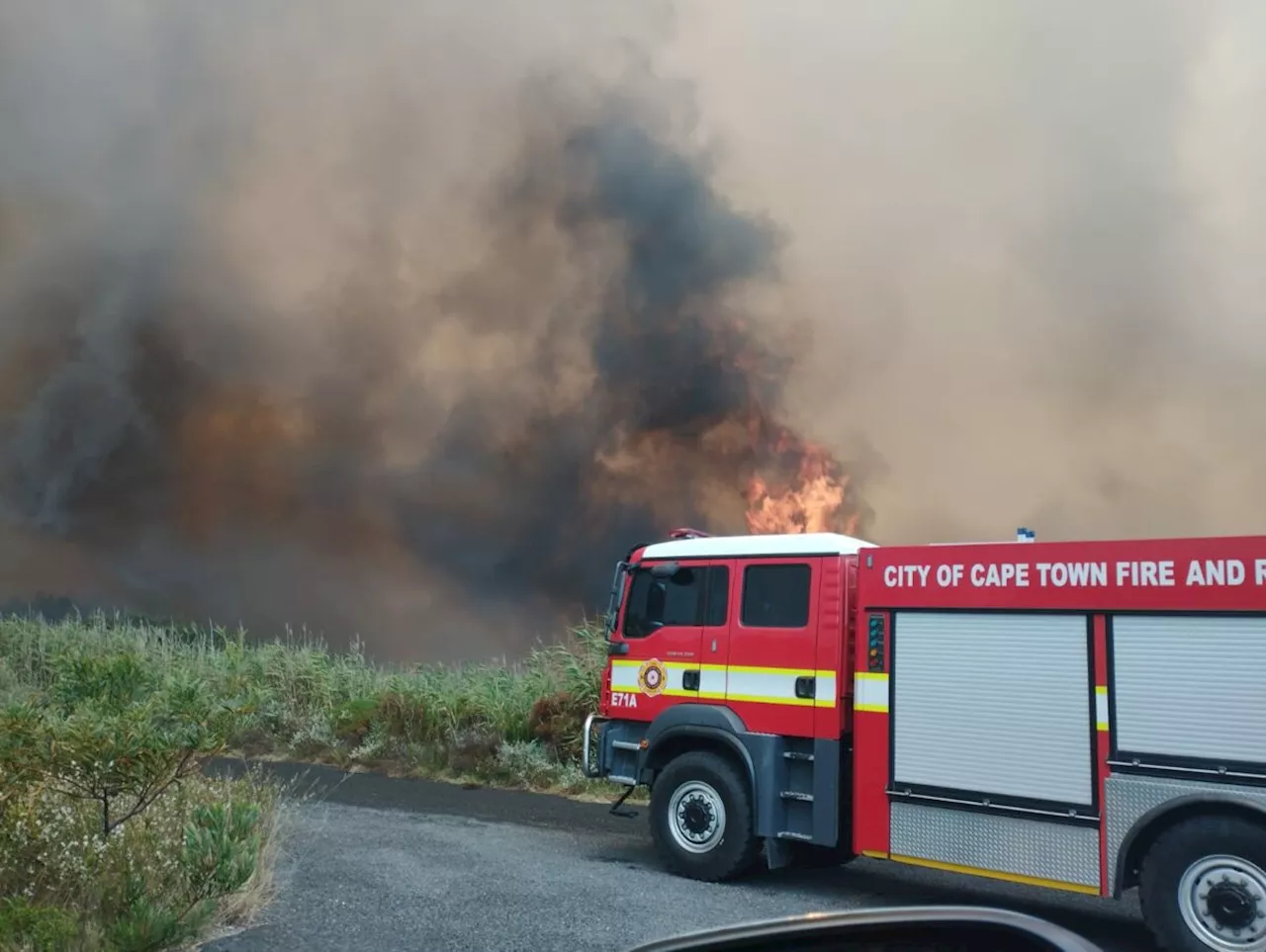 Firefighters Battle Blaze in Simon's Town for Over 24 Hours