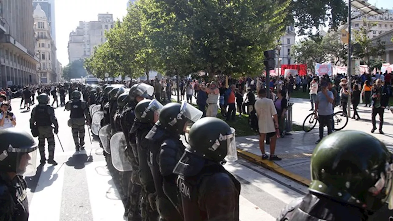 Marcha piquetera en Buenos Aires reúne menos participantes de los esperados