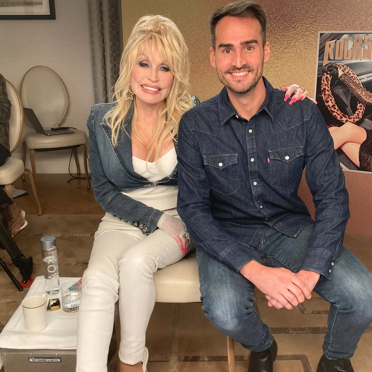 INTERVIEW EXCLUSIVE RTL - Dolly Parton se confie sur son album rock, son destin, son féminisme, son personnage cartoonesque et "I Will Always Love You"