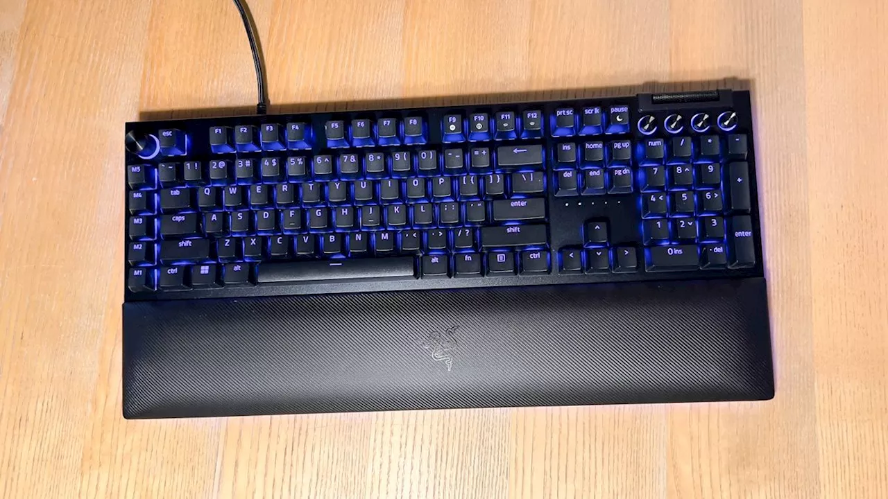 Arvostelussa Razer BlackWidow V4 Pro