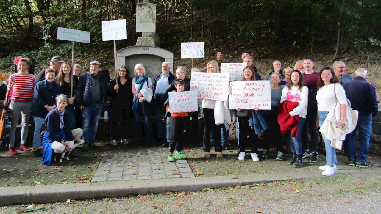 Proteste gegen den geplanten Ausbau des Jakobsbrunnenweges